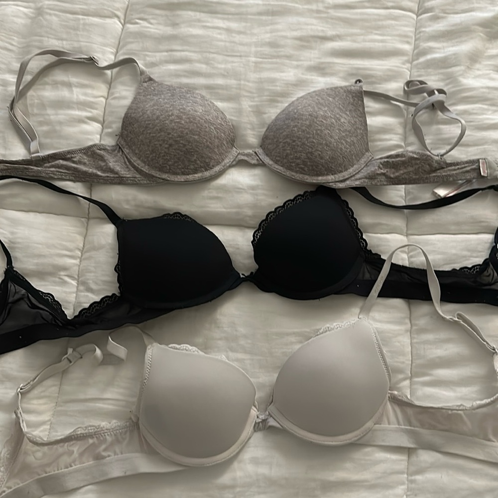 3 bras